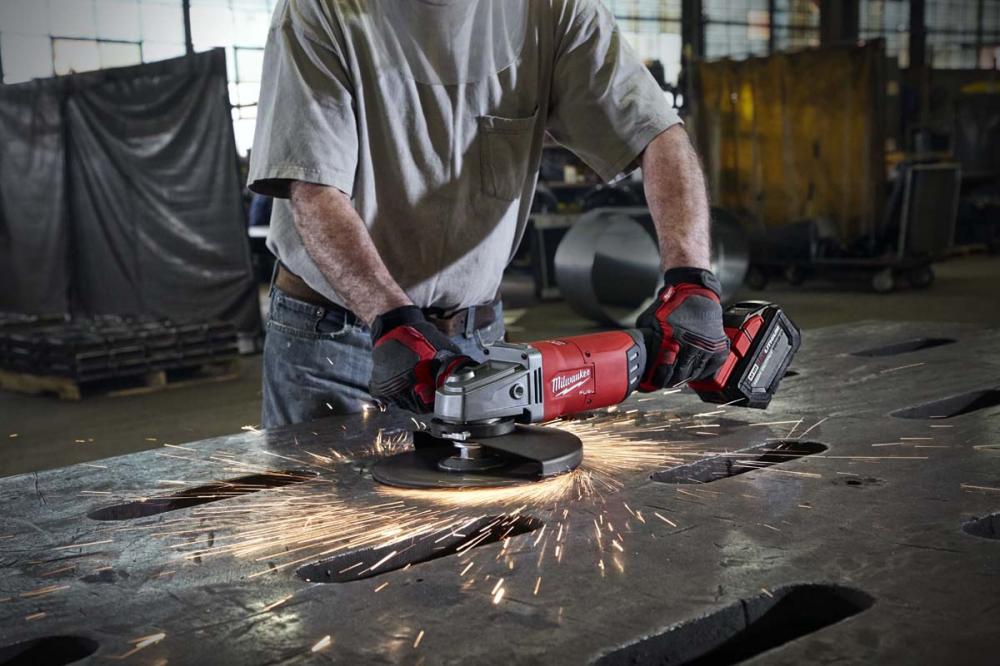 M18™ FUEL™ 7 in. / 9 in. Large Angle Grinder